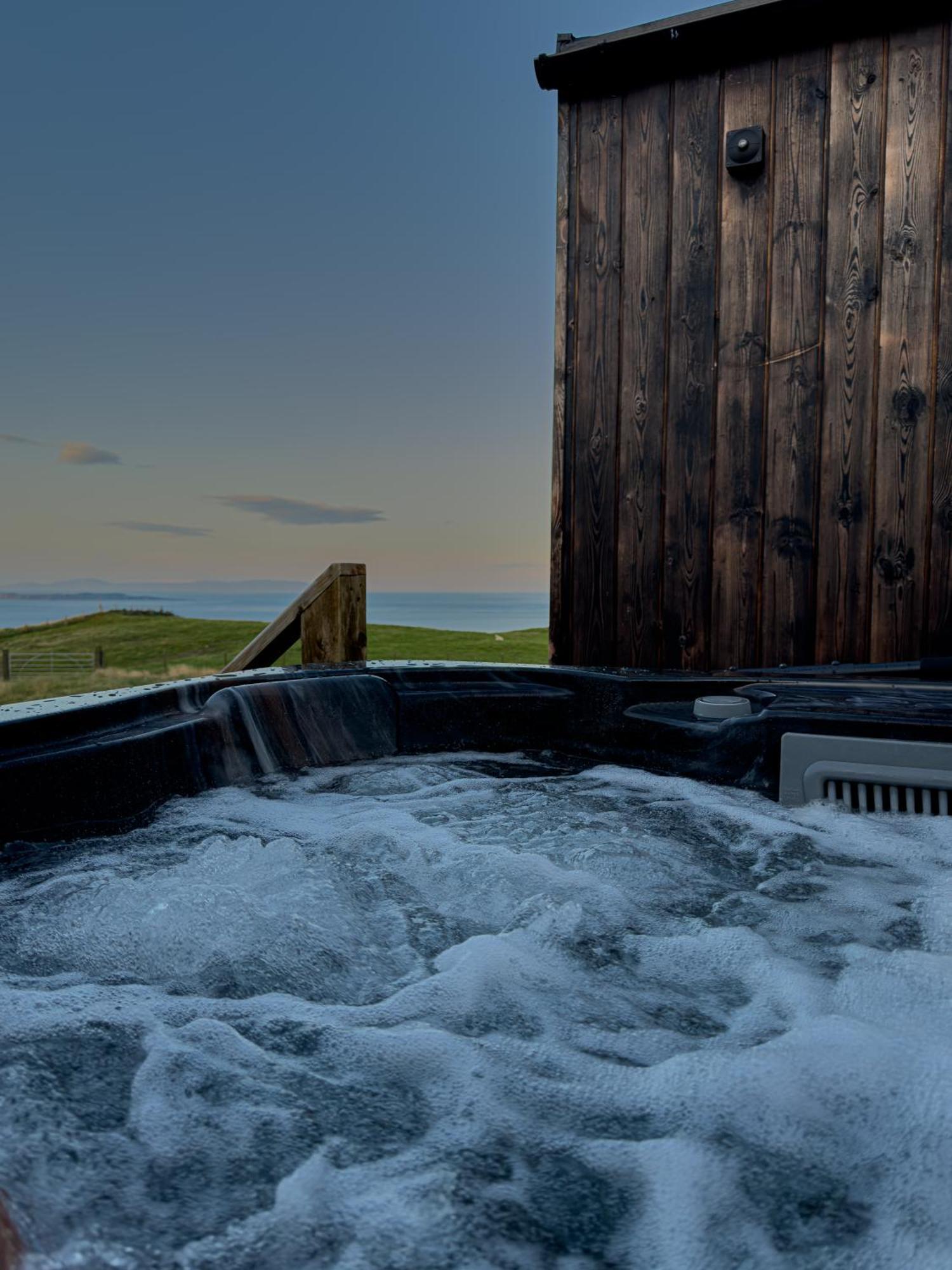 Carrick-A-Rede Luxury Retreat Ballintoy Causeway Coast Kültér fotó